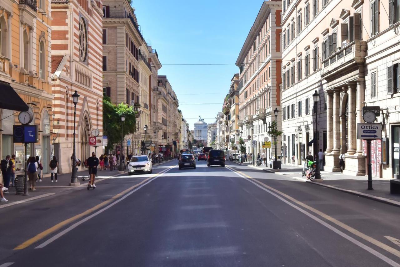 Sacconi Palace Suite Roma Exteriör bild