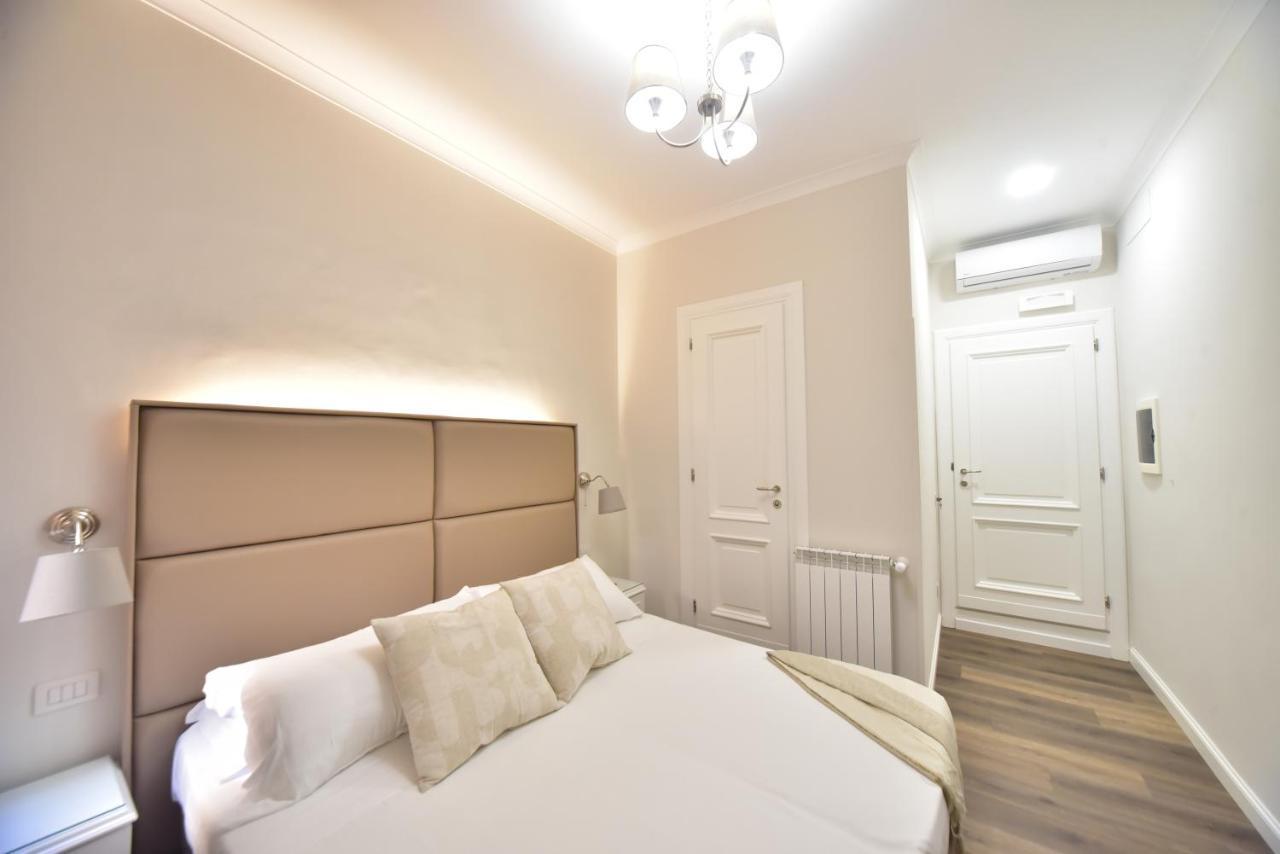 Sacconi Palace Suite Roma Exteriör bild