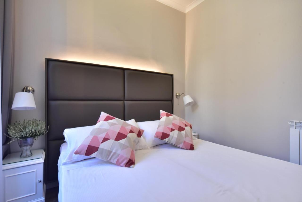 Sacconi Palace Suite Roma Exteriör bild