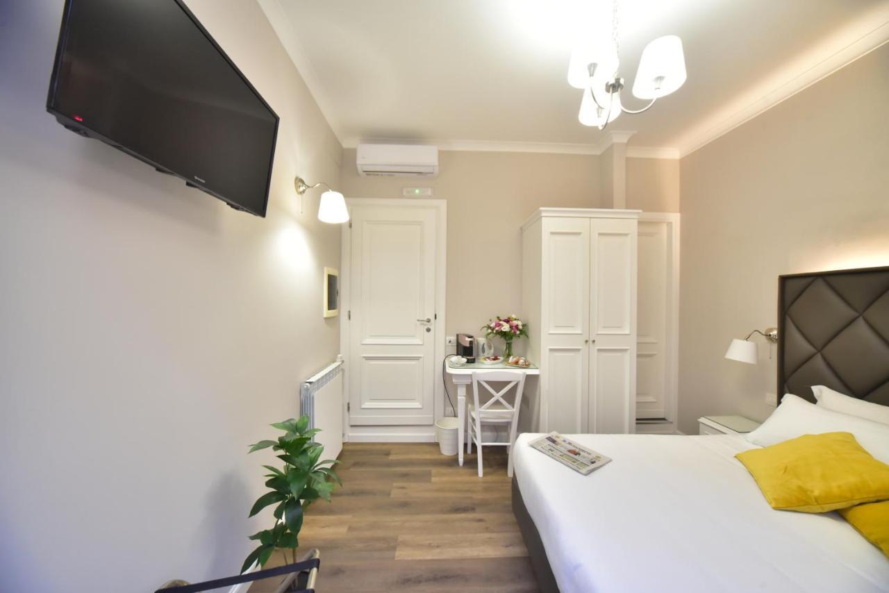 Sacconi Palace Suite Roma Exteriör bild